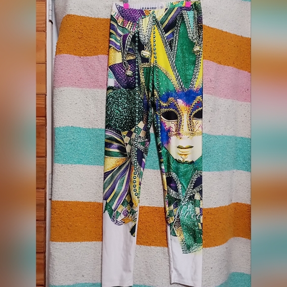 Mardi Gras - Picture 2 of 9